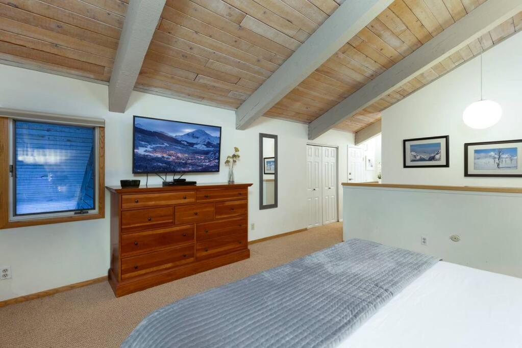 Updated 3 Bedroom 2 Ba With Pool & Hot Tub - Stunning Mountain Views! Snowmass Village Ngoại thất bức ảnh
